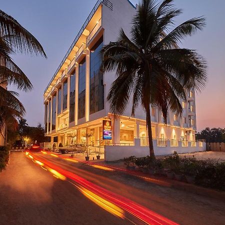 Shivas Galaxy Hotel Devanahalli Eksteriør billede