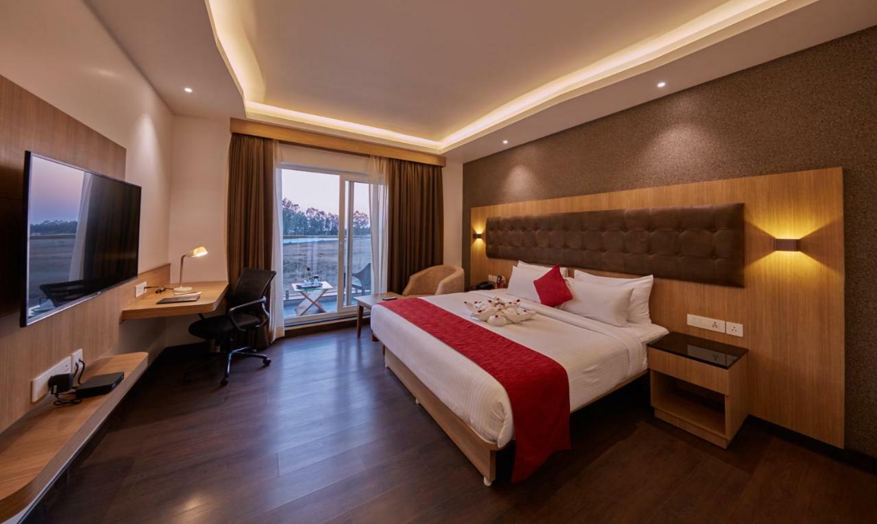 Shivas Galaxy Hotel Devanahalli Eksteriør billede